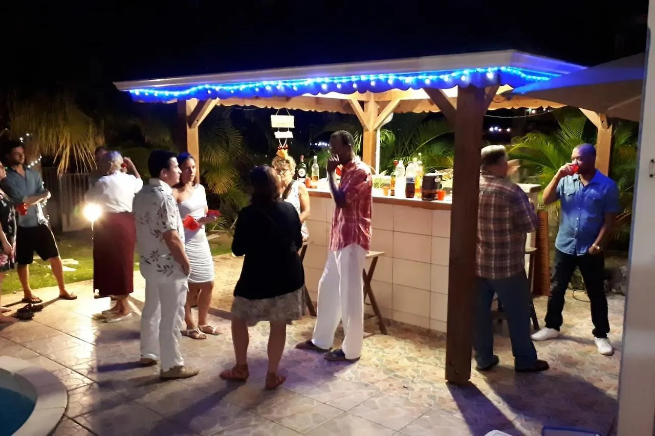 Bungalow Sur Magnifique Plage-Le Nid D'Amande サント・ローズ グアドループ