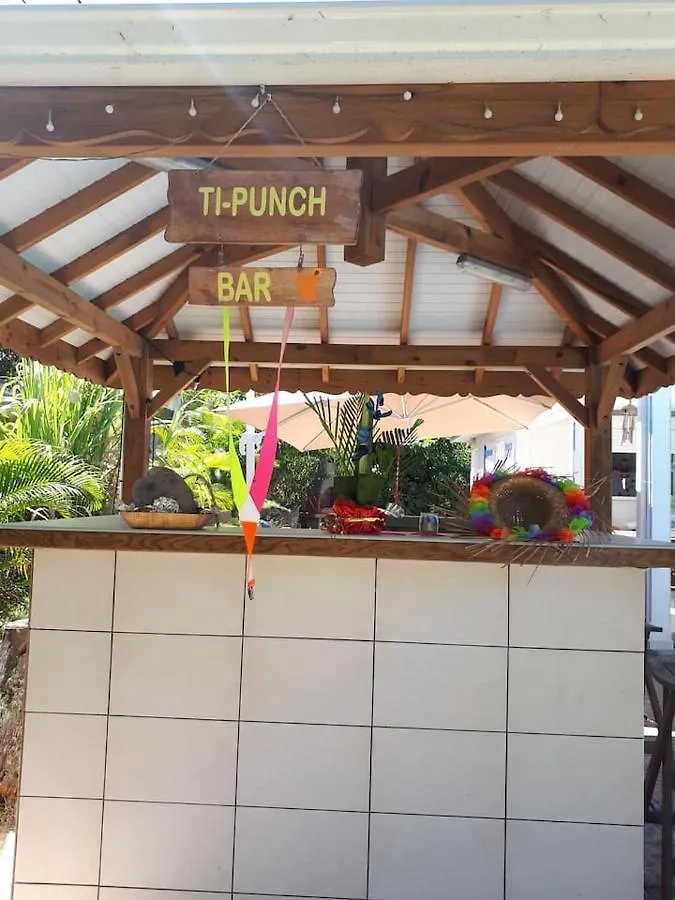 Bungalow Sur Magnifique Plage-Le Nid D'Amande サント・ローズ 別荘
